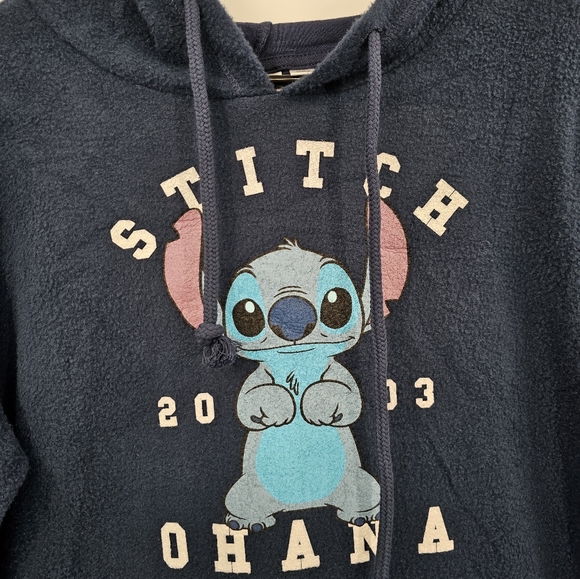 Disney Stich Blue Fuzzy Sweatshirt NWT Size Large - Picture 6 of 7